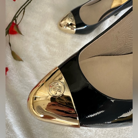 💛🖤Michael Kors | Gorgeous Pumps - Picture 6 of 10